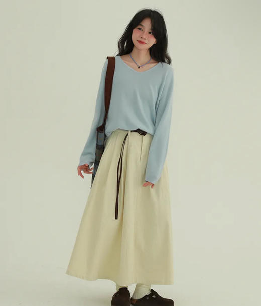 老米优品🎈3色入！《复古灯芯绒半身裙》秋冬穿搭宝藏单品，大裙摆复古温柔~ 商品图4