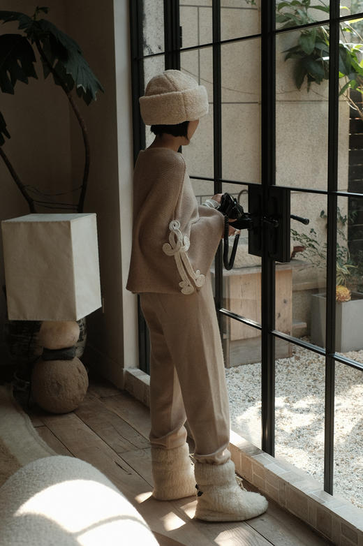 Cloud Dancer  |  超柔羊绒针织收脚裤｜温暖轻柔 商品图3