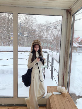 金蘑菇菇 松弛乖乖女 / 奶乖打底+800g科技运动裤