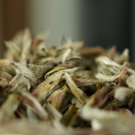 大荒小野2017年荒野白毫银针 太姥山传统工艺福鼎老白茶标杆之作 商品图1