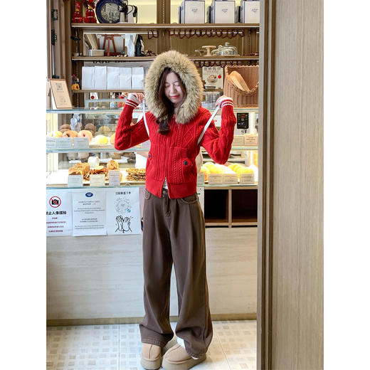 <曾小咸推荐>现货秒杀 ！微信超特价！韩系毛领连帽毛衣 日常279.99 立减120 秒杀159.99！！ 商品图1