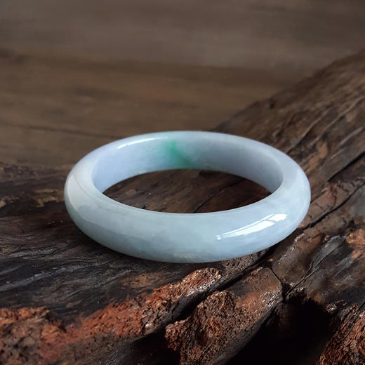 【天然正品】A货翡翠天然精品正桩细腻无纹裂糯种春彩紫罗兰飘辣阳绿 55.5号翡翠手镯  071225HS33 商品图3