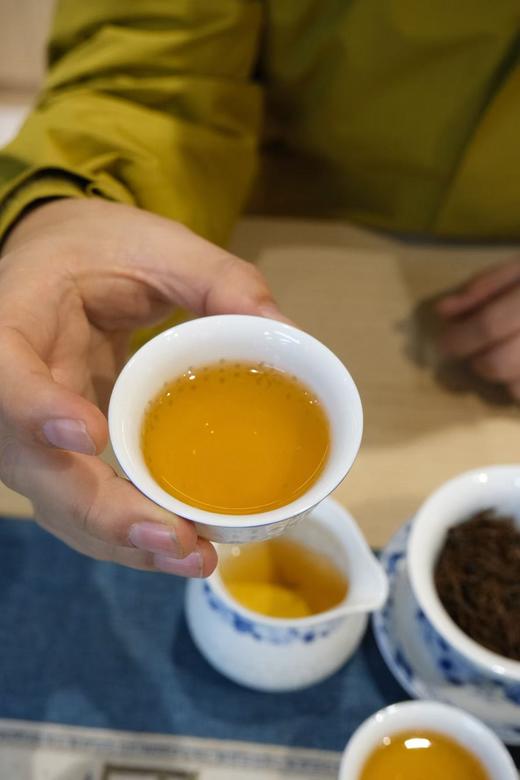 【景德镇茶具  高白泥】董宇辉同款 青花玲珑盖碗茶具 十件套 送礼自用都合适 商品图3