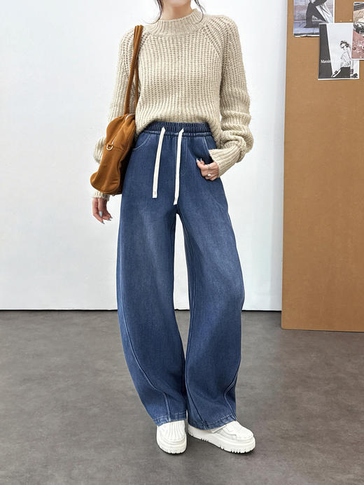 【多妈团购 热力蓝香蕉裤】柔软又舒服，单穿都暖和，版型超显瘦不臃肿~莱赛尔天丝牛仔裤，上身绝绝子，慵懒休闲，松紧腰舒适无束缚-拟盛 商品图5