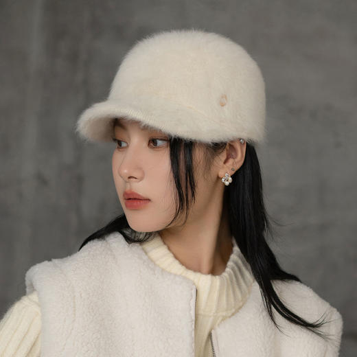 疯帽子 25秋冬安哥拉兔毛鸭舌帽 毛绒甜美可爱棒球帽逛街百搭帽子 商品图1