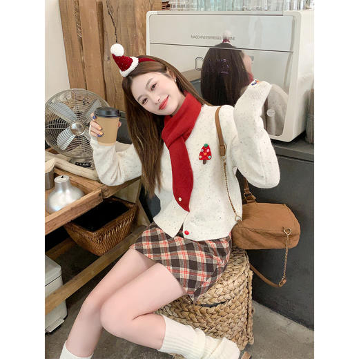 <曾小咸推荐>现货秒杀 ！微信超特价！ 韩系短款毛衣开衫 日常189.99 立减80 秒杀109.99！！ 商品图3