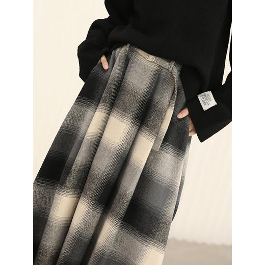 COCOBELLA英伦风格纹毛呢半身裙女秋冬气质A字大摆长裙HS3096 商品图4
