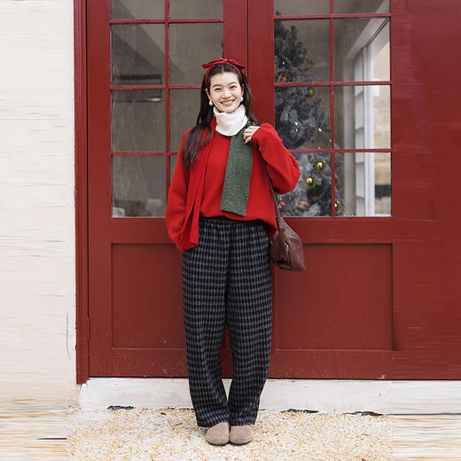 绽放858朵/松弛与暖·纯羊毛衫宽松圆领长袖套头毛针织衫女冬毛衣 商品图2