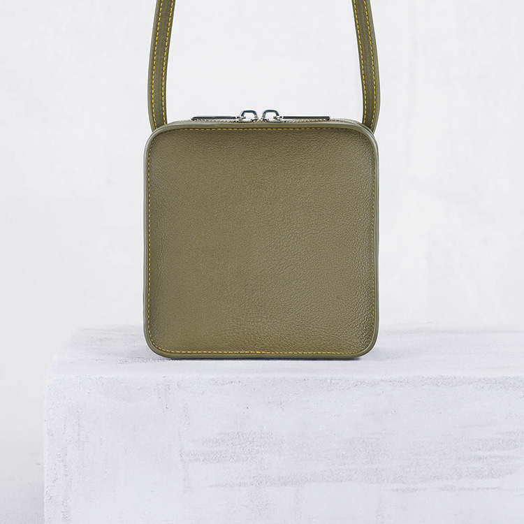 【Camille Fournet】柿色牛皮方形袋