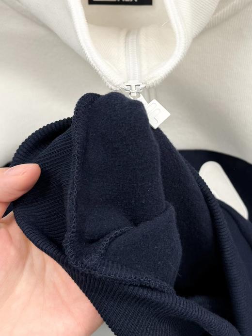 D121663简约大气有质感撞色拼接半拉链加绒卫衣 商品图5