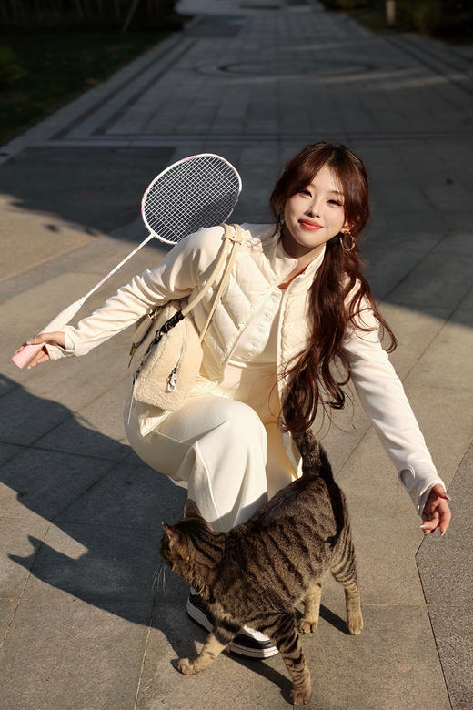 逸红颜明月优选 #LULU 95白鹅绒运动羽绒服【轻羽绒】显瘦保暖黑科技，石墨烯蓄热·防泼水裸感 商品图12