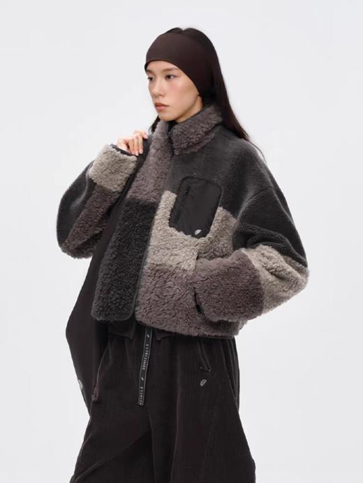 半圆/D52311234/仿羊羔毛户外短款毛呢外套 商品图3