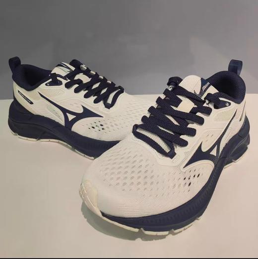 Mizuno 329.9元 MIZUNO PILITE休闲鞋  (线上线下同时在售不保证有货，活动款不退不换介意勿拍) 612964 -QS 商品图0