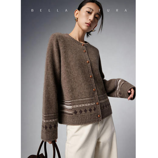 Bella Futura 沁雪丝语 · 费尔岛圆领撞色钩花牦牛绒绵羊毛针织开衫 商品图2