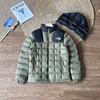 D121601男女同款简约拼色设计精典方格连帽棉服 商品缩略图8