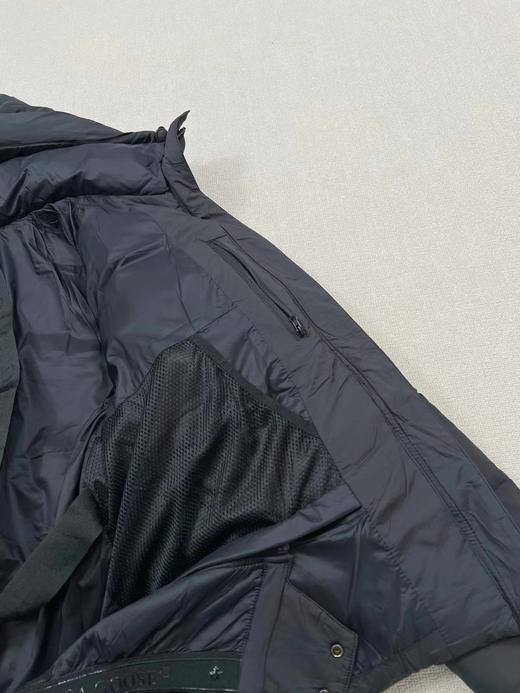 D121607冬季御寒保暖黑标情侣款连帽短款羽绒服 商品图10