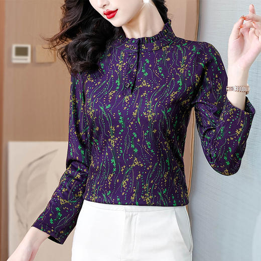 KQL E333M3133洋气百搭长袖立领小衫减龄T恤大码 商品图0