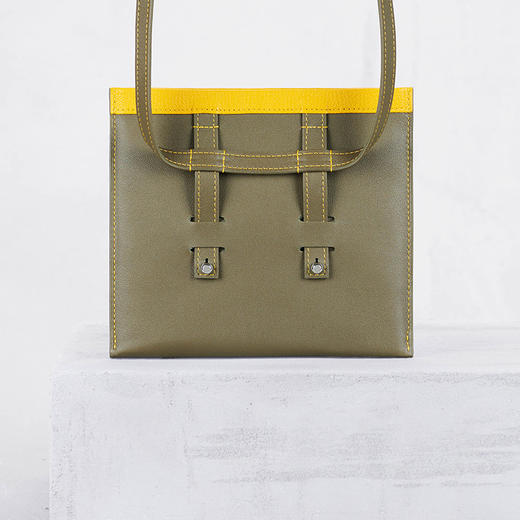 【Camille Fournet】柿色牛皮扁平袋 商品图1