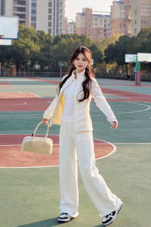 逸红颜明月优选 #LULU 95白鹅绒运动羽绒服【轻羽绒】显瘦保暖黑科技，石墨烯蓄热·防泼水裸感 商品图7