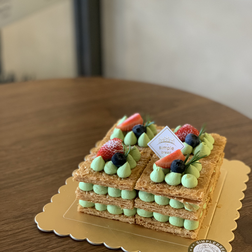 开心果拿破仑蛋糕（整个不好切，可选择拼装）