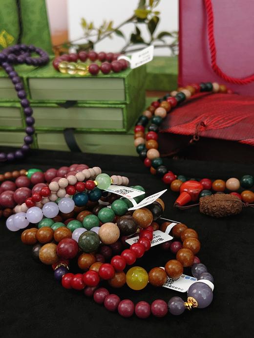 一店k 很中式的老钱感 各种好看的合香珠手串 1oo%天然药香！自带好闻的香气  太治愈了！有品位的新中式配饰 合集（礼盒包装 ） 商品图11