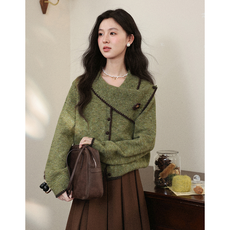 鹿向南【1220/20:00新品前1小时7折限量100件】复古绿毛衣