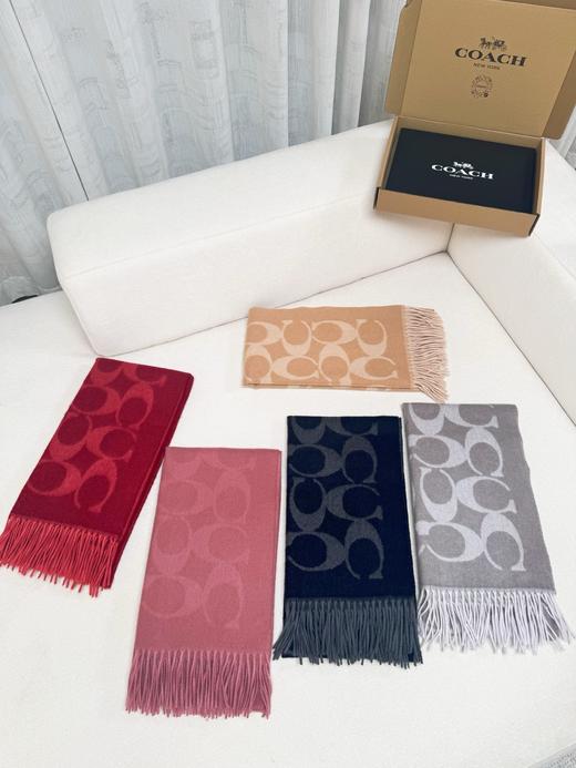 COACH 蔻驰 经典正老花花型披肩（dsx） 商品图0