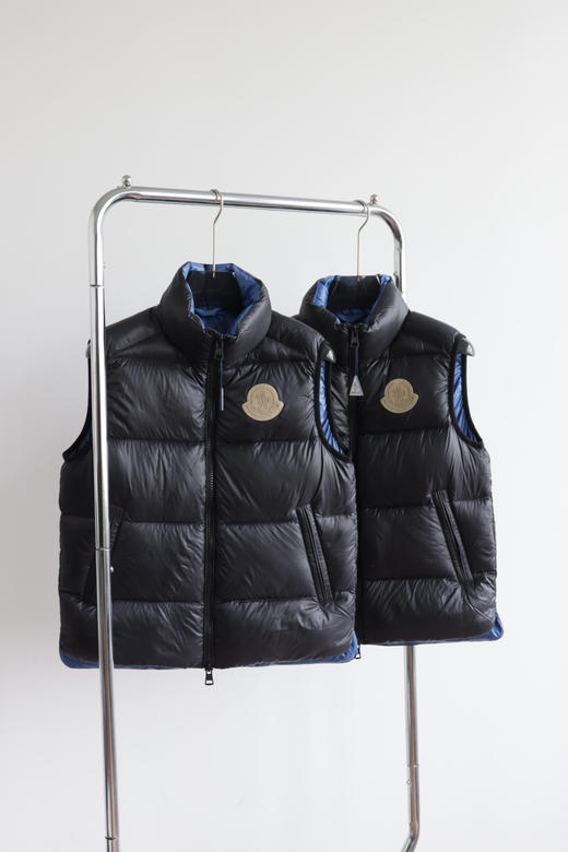 萌口 m0nc1er Sum1do 蓝胖子鹅绒马甲 BX075 商品图3