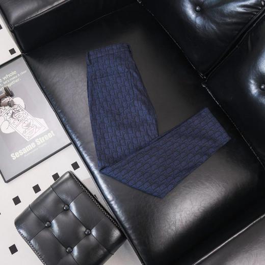 D1216100秋冬新款限定老花暗纹提花满印高街宽松直筒加绒休闲裤长裤 商品图8