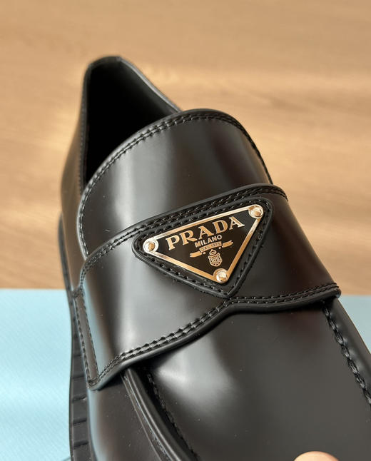Prada经典真皮复古厚底乐福鞋12.16 商品图9