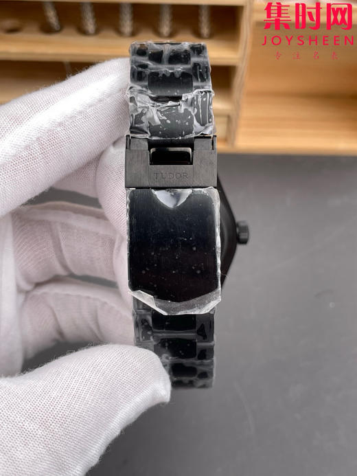 3T帝舵 碧湾系列 表径41mm 碧湾全黑武士背透男士腕表 暗夜之眼，窥见机械之美 商品图7