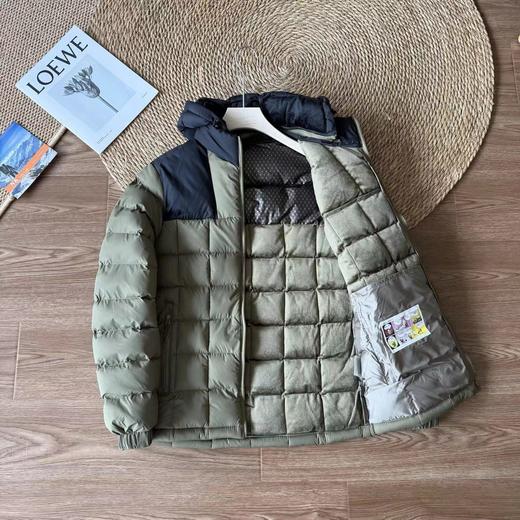 D121601男女同款简约拼色设计精典方格连帽棉服 商品图6