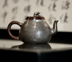 空香在手酸枝木包银盖竹节银钮泡茶壶