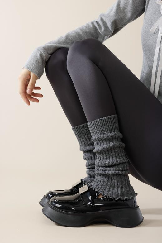 3双起拍❗秋冬穿搭点睛之笔【柠檬舒品lemonsox羊毛堆堆袜套】9.9💰一双❗时髦精都给我穿起来！添加绵羊毛➕腈纶成分，厚实保暖✅巨百搭！鲨鱼裤+雪地靴/运动鞋都好看 商品图5