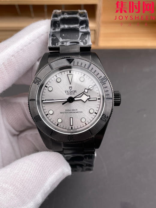 3T帝舵 碧湾系列 表径41mm 碧湾全黑武士背透男士腕表 暗夜之眼，窥见机械之美 商品图2