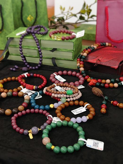 一店k 很中式的老钱感 各种好看的合香珠手串 1oo%天然药香！自带好闻的香气  太治愈了！有品位的新中式配饰 合集（礼盒包装 ） 商品图12