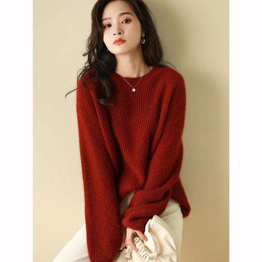 【秋冬新款100纯羊毛衣】新年红色圆领女士打底衫 宽松慵懒风亮丝毛衣潮  商品图3