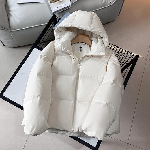 U系列！白鸭绒 无缝压胶！时尚宽松休闲短款连帽保暖羽绒服外套 商品图1