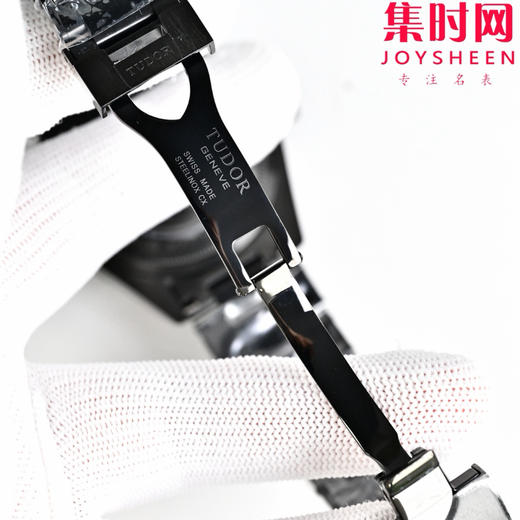 3T帝舵 碧湾系列 表径41mm 碧湾全黑武士背透男士腕表 暗夜之眼，窥见机械之美 商品图7