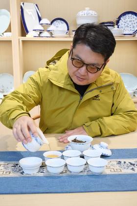 【景德镇茶具  高白泥】董宇辉同款 青花玲珑盖碗茶具 十件套 送礼自用都合适