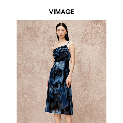 VIMAGE纬漫纪秋季新款露背高腰显瘦修身晕染印花吊带连衣裙V2207802 商品图1