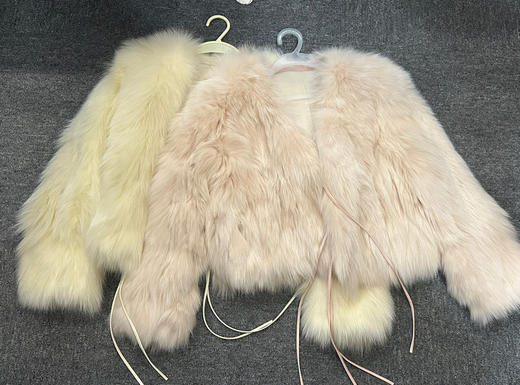 【门店同款】ENJOY冬季“暖冬软糖”芬兰暮光皮草外套 168843175 商品图0