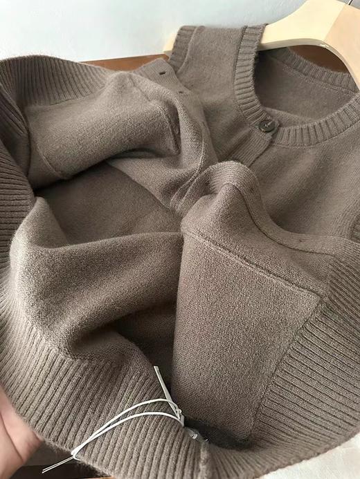 D121628老钱风！复古时尚百搭羊毛混纺单排扣圆领无袖针织马甲背心 商品图6