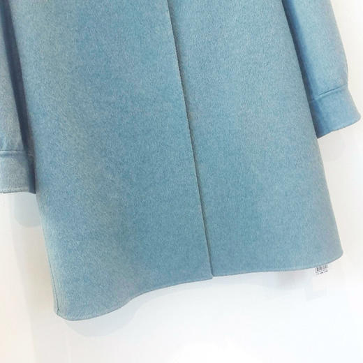 VIVIAN LIU薇薇安刘A2559313秋女装新款领口叶子装饰中长款大衣 商品图2