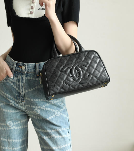 香奈儿 中古系列 手提保龄球鱼子酱黑色（LZ） 商品图0
