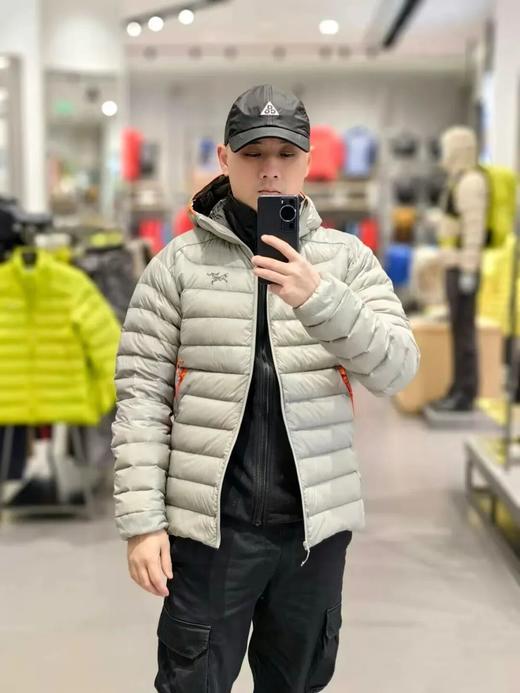 袅家情侣款鹅绒纯色轻便防风保暖连帽排骨轻薄羽绒服 商品图3