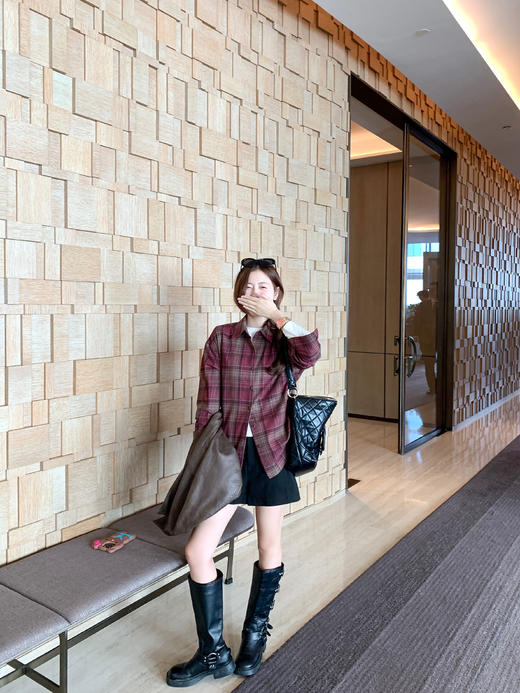 <曾小咸推荐>现货秒杀 ！微信超特价！韩系复古红色格子衬衫 日常199.99 立减100 秒杀99.99！！ 商品图11