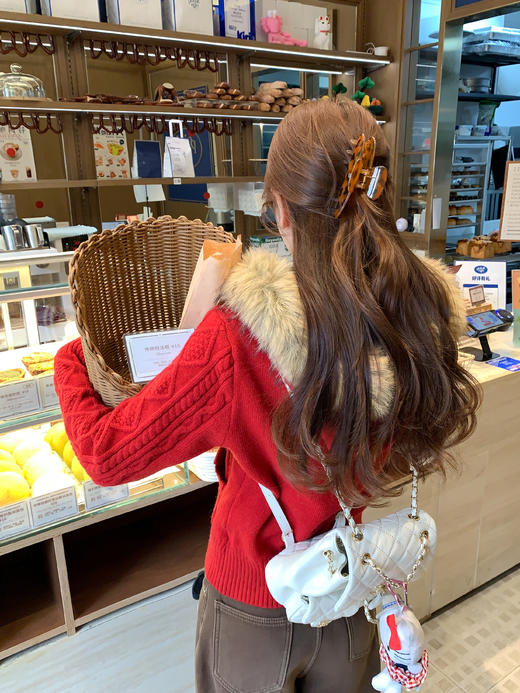 <曾小咸推荐>现货秒杀 ！微信超特价！韩系毛领连帽毛衣 日常279.99 立减120 秒杀159.99！！ 商品图10