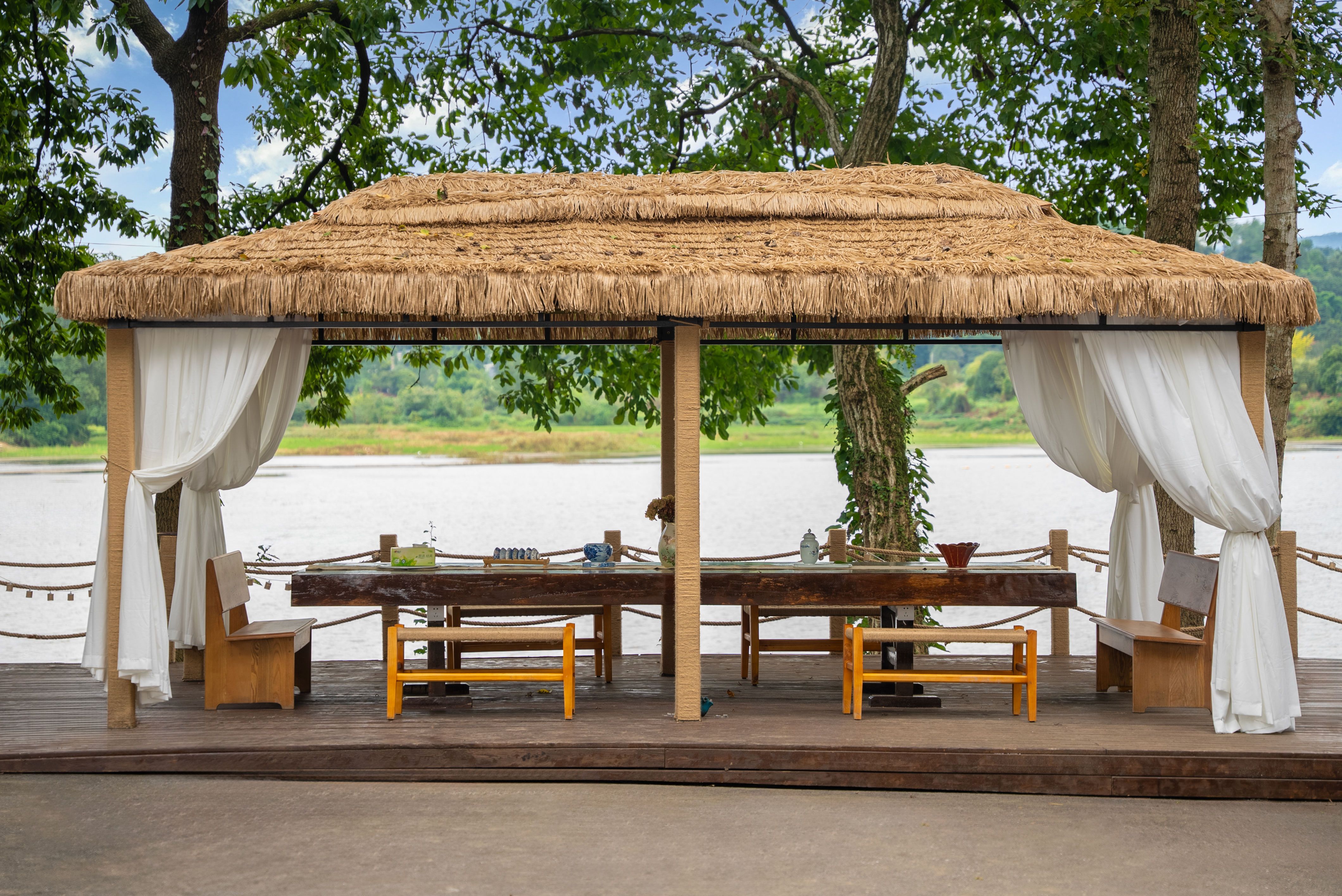 【雅安·598号院】8房私汤温泉小院，独立小岛，宴请，20人大圆桌，临湖，超大庭院，钢琴，湖景房，避暑玩水yyd