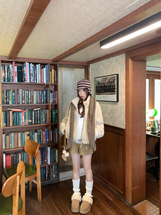 <曾小咸推荐>现货秒杀 ！微信超特价！ 韩系咖色高腰短裤 日常159.99 立减70 秒杀89.99！！ 商品图5